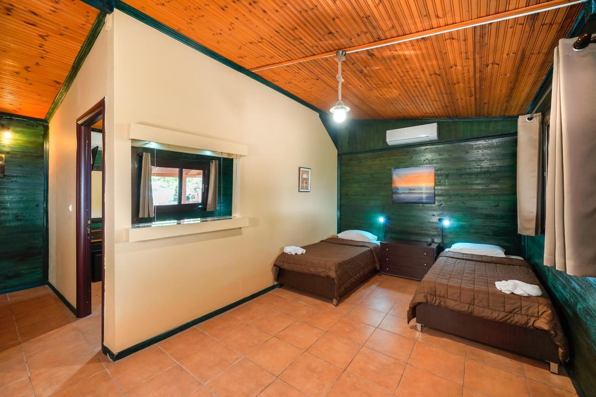 Platanes Apartments Skála Marión Екстериор снимка