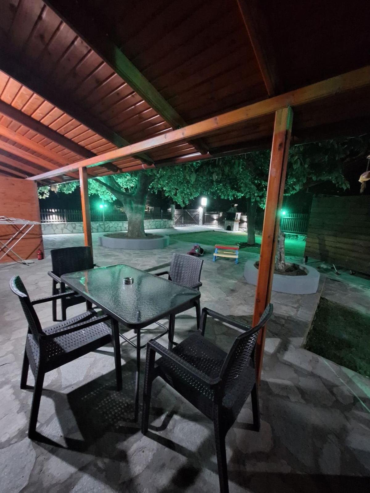 Platanes Apartments Skála Marión Екстериор снимка