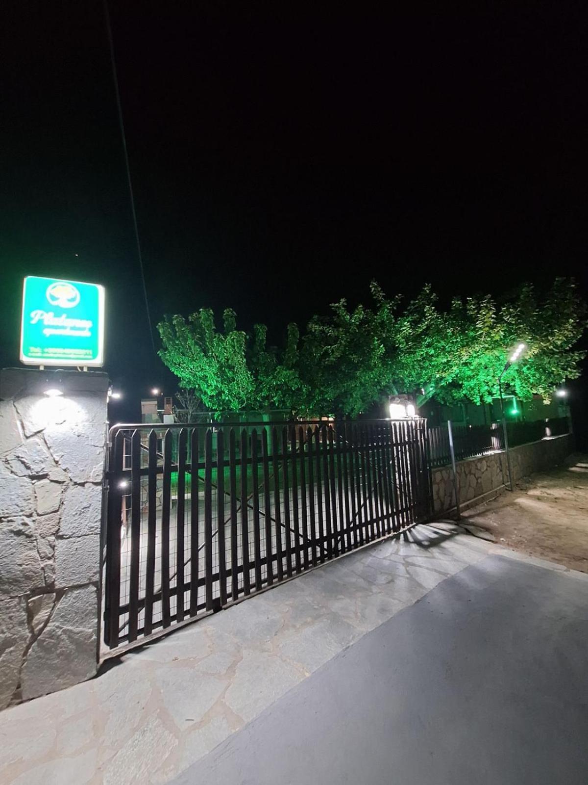 Platanes Apartments Skála Marión Екстериор снимка