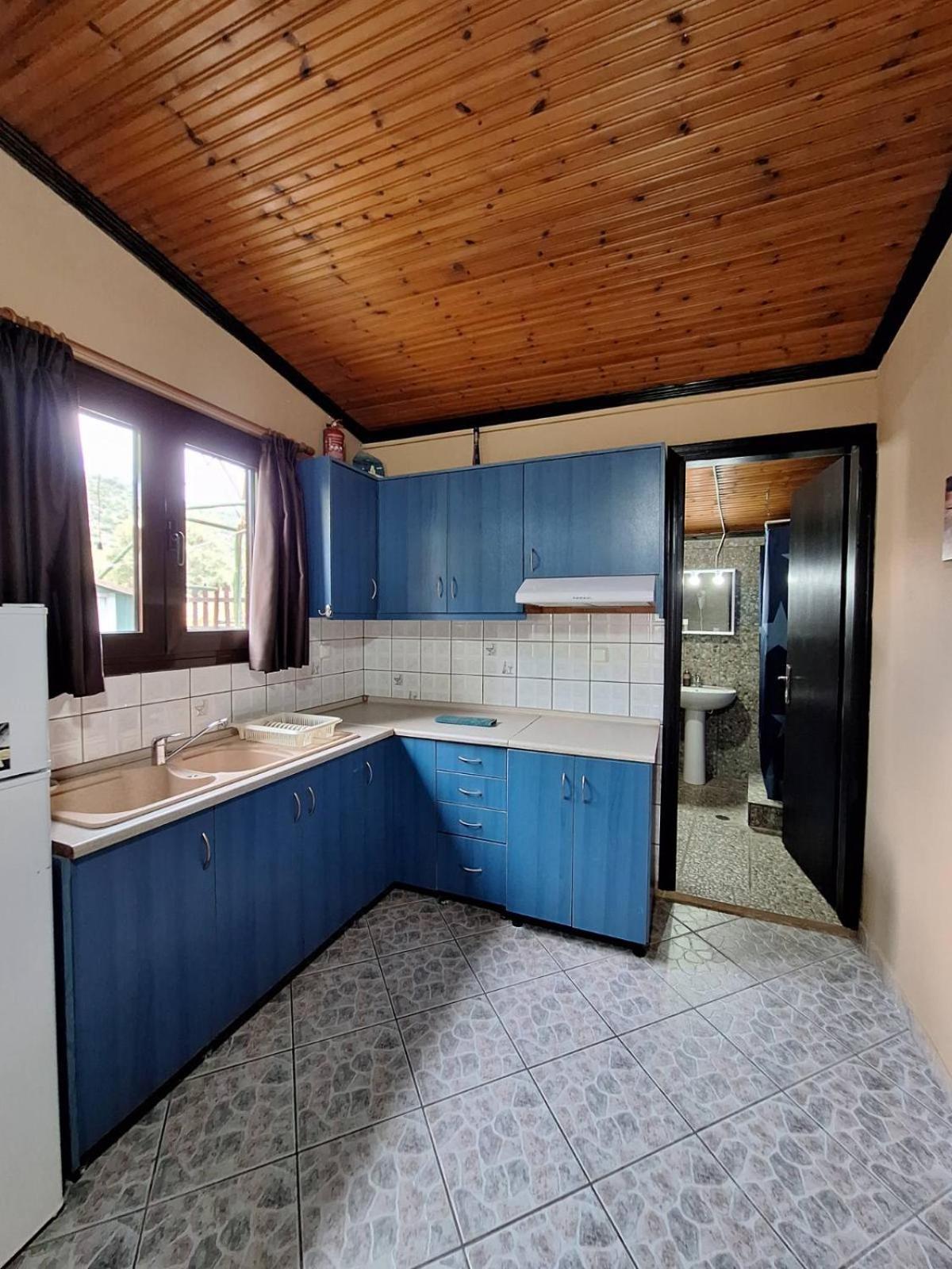 Platanes Apartments Skála Marión Екстериор снимка